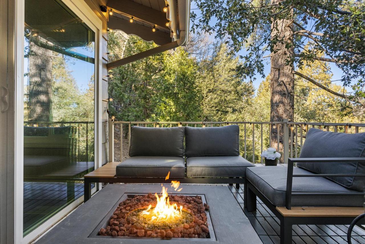 Mountain Getaway By Lake Crestline Exterior photo